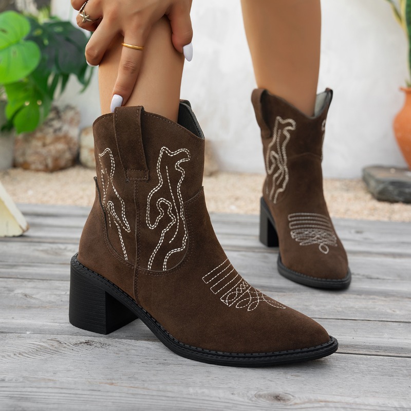 Vintage Fashion Trends - 2025 New Fashion Embroidery Design Women's