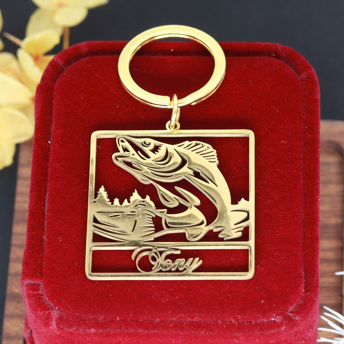 Custom Name Fish Keychain Pers - Vintage Fashion Names 评论和价格