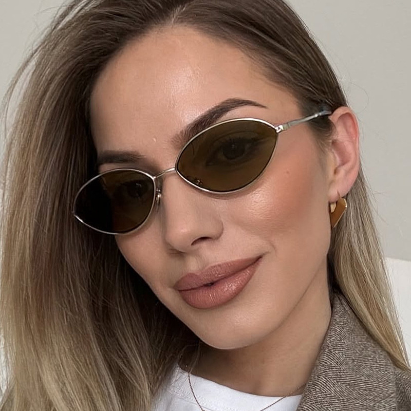 Retro Cat Eye Woman Sunglasses - Vintage Fashion Trends 评论和价格